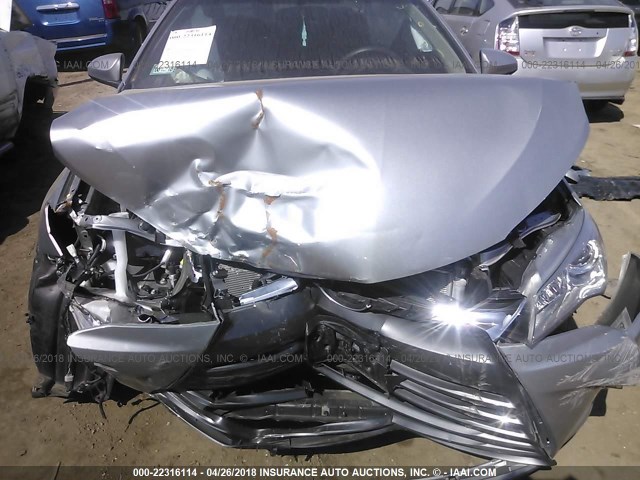 4T1BF1FK9HU740328 - 2017 TOYOTA CAMRY LE/XLE/SE/XSE SILVER photo 6