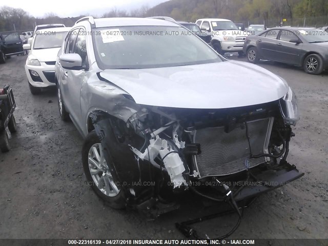 5N1AT2MT8HC858902 - 2017 NISSAN ROGUE S/SL SILVER photo 6