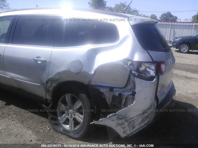 1GNER23D99S113346 - 2009 CHEVROLET TRAVERSE LT SILVER photo 6