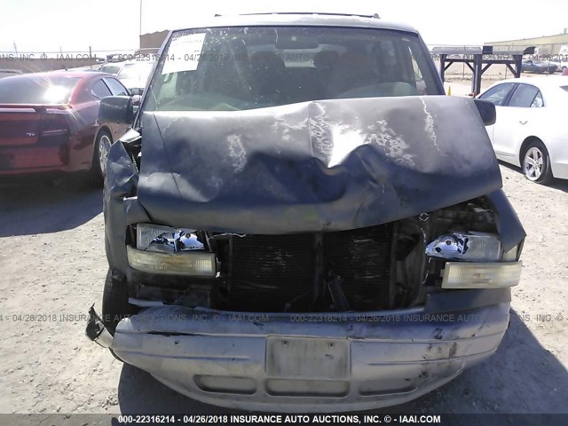 1GKDM19W3YB510219 - 2000 GMC SAFARI XT GRAY photo 6