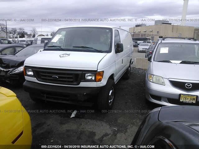 1FTSS34P14HB27987 - 2004 FORD ECONOLINE E350 SUPER DUTY VAN WHITE photo 2