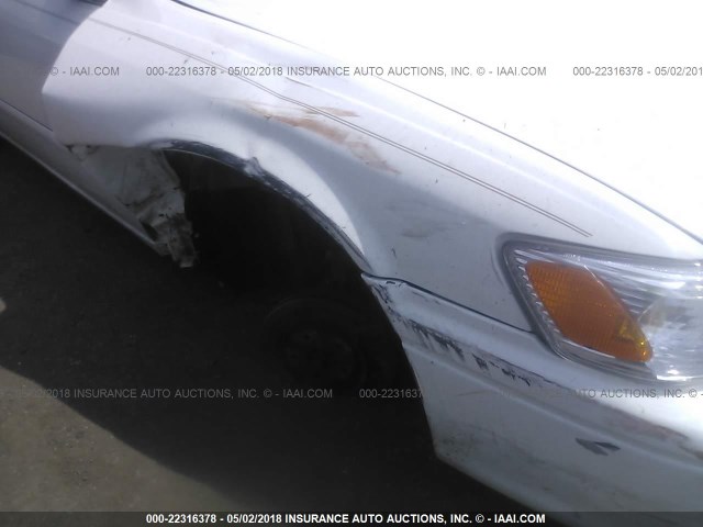 4T1BG22K91U843876 - 2001 TOYOTA CAMRY CE/LE/XLE WHITE photo 6