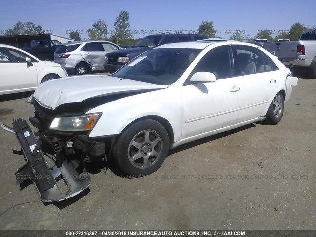 5NPEU46FX6H082411 - 2006 HYUNDAI SONATA GLS/LX WHITE photo 2