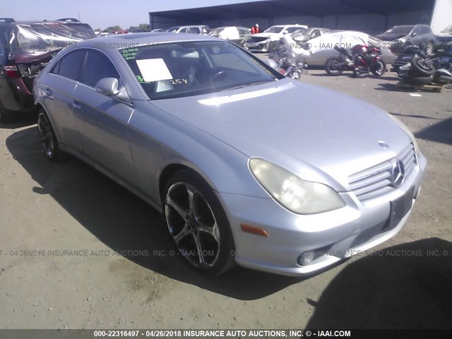 WDDDJ75XX6A042195 - 2006 MERCEDES-BENZ CLS 500C SILVER photo 1