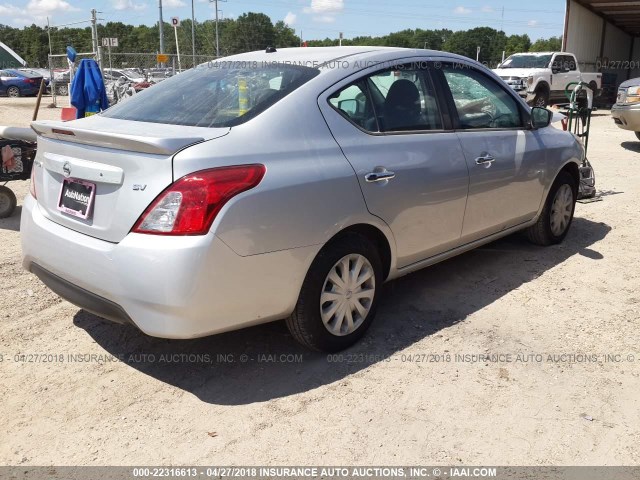 3N1CN7AP6JL840407 - 2018 NISSAN VERSA S/S PLUS/SV/SL SILVER photo 4