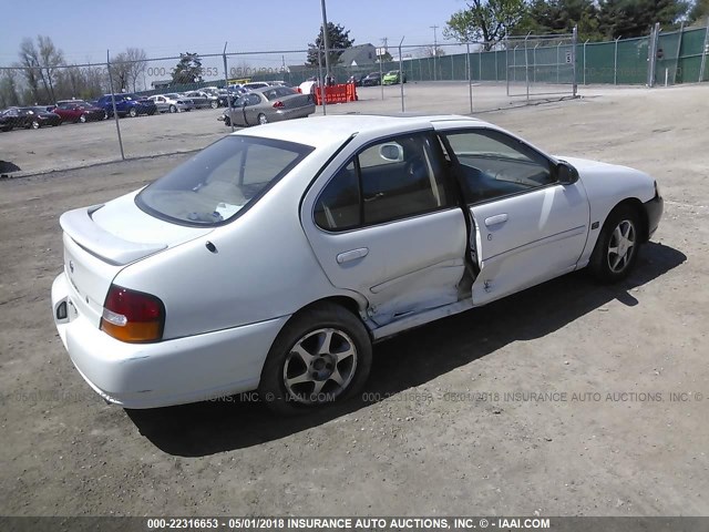 1N4DL01D2XC236836 - 1999 NISSAN ALTIMA XE/GXE/SE/GLE WHITE photo 4