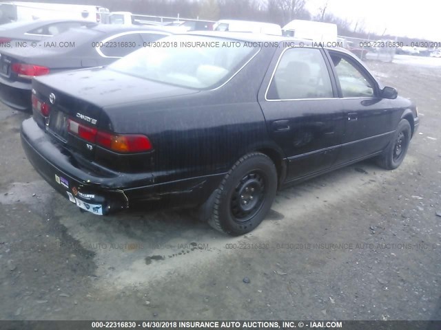 4T1BF22K0VU032945 - 1997 TOYOTA CAMRY CE/LE/XLE 黑色 照片 4