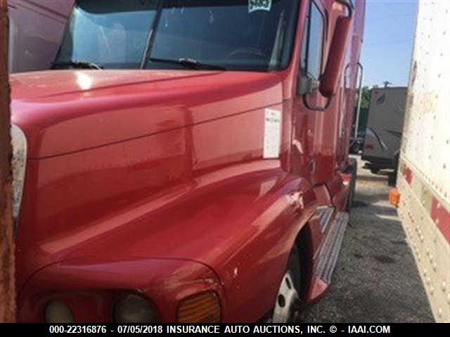 1FUJBBAV27LV91826 - 2007 FREIGHTLINER ST120 ST120 RED photo 2