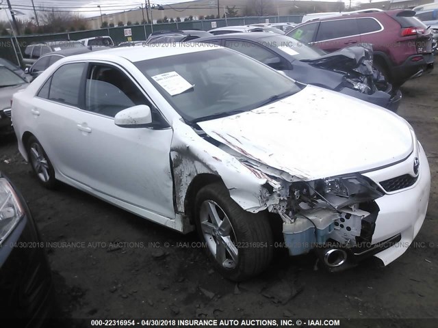 4T1BF1FK9CU196227 - 2012 TOYOTA CAMRY SE/LE/XLE 白色 照片 1