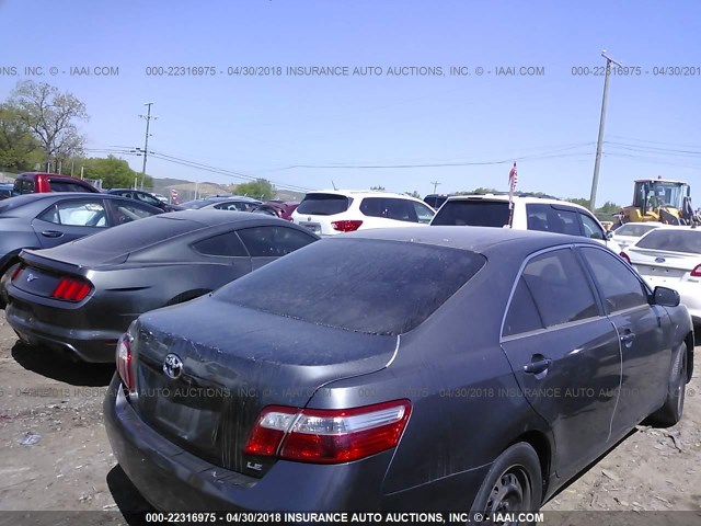 4T1BE46K77U577116 - 2007 TOYOTA CAMRY NEW GENERAT CE/LE/XLE/SE GRAY photo 4