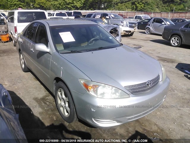 4T1BE32K44U812101 - 2004 TOYOTA CAMRY LE/XLE/SE SILVER photo 1