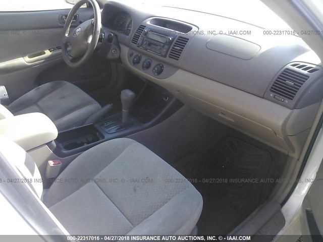 4T1BE32K23U153689 - 2003 TOYOTA CAMRY LE/XLE/SE 白色 照片 5