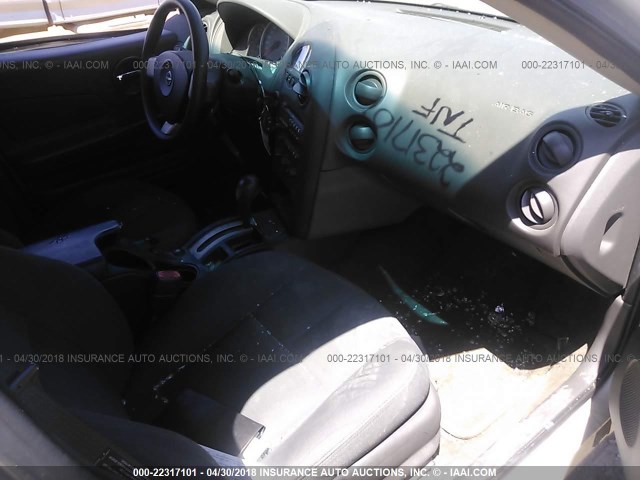 2G2WP522X51284447 - 2005 PONTIAC GRAND PRIX ვერცხლისფერი ფოტო 5