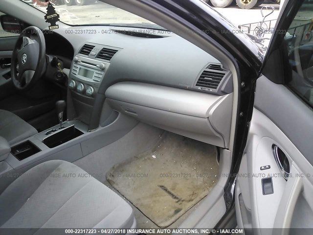 4T1BE46KX7U072171 - 2007 TOYOTA CAMRY NEW GENERAT CE/LE/XLE/SE BLACK photo 5