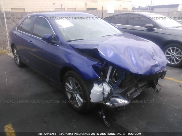 4T1BF1FK5GU513765 - 2016 TOYOTA CAMRY LE/XLE/SE/XSE ლურჯი ფოტო 1