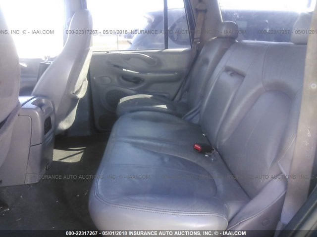 1FMPU16L6YLA75141 - 2000 FORD EXPEDITION XLT შავი ფოტო 8