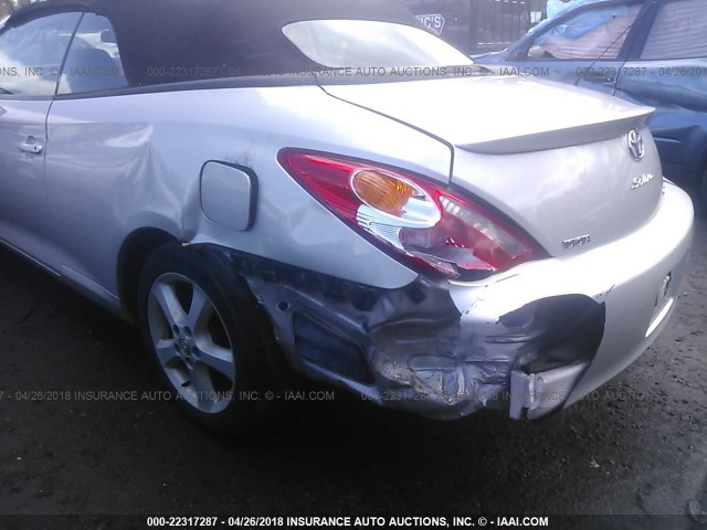 4T1FA38P16U077743 - 2006 TOYOTA CAMRY SOLARA SE/SLE SILVER photo 6