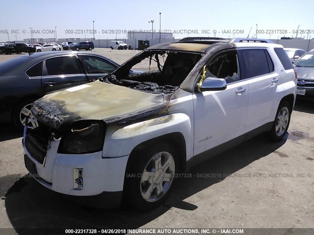 2GKFLWE53C6298617 - 2012 GMC TERRAIN SLT WHITE photo 2