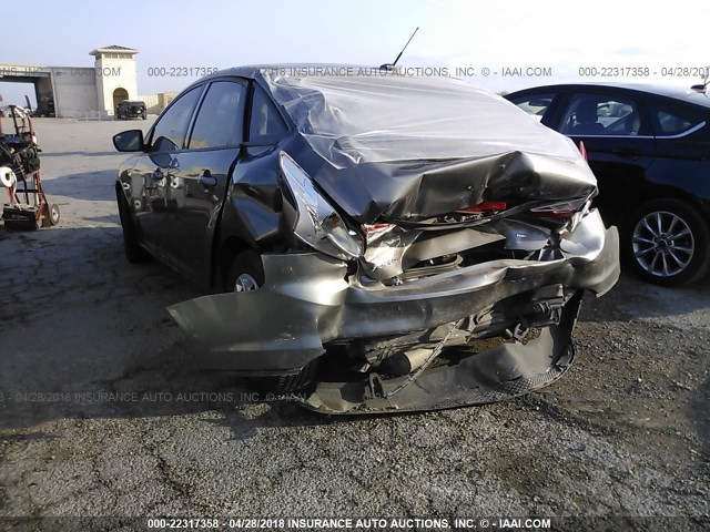 1FAHP3F2XCL235183 - 2012 FORD FOCUS SE GRAY photo 3