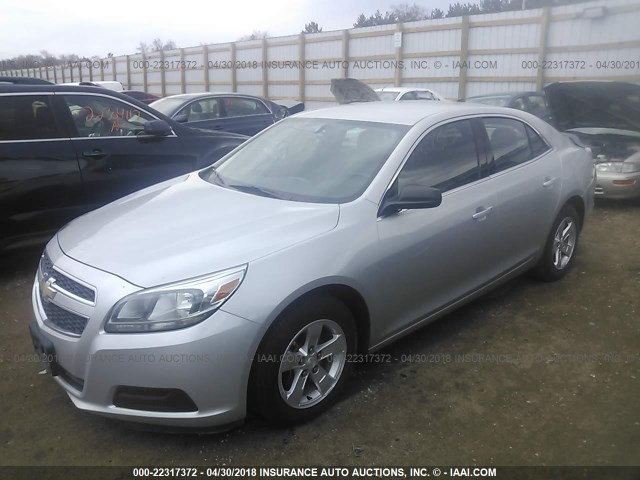 1G11B5SA3DF155185 - 2013 CHEVROLET MALIBU LS SILVER photo 2