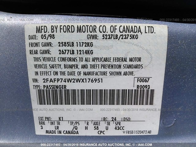 2FAFP74W2WX176951 - 1998 FORD CROWN VICTORIA LX Light Blue photo 9