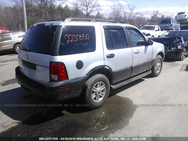 4M2DU86W92UJ17517 - 2002 MERCURY MOUNTAINEER  SILVER photo 4