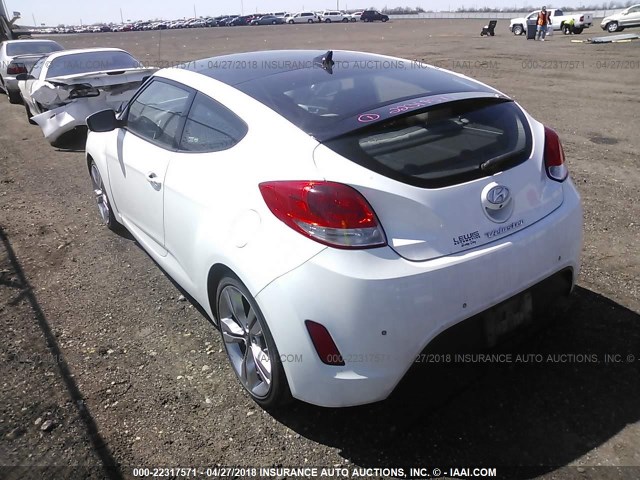 KMHTC6AD5DU119603 - 2013 HYUNDAI VELOSTER WHITE photo 3