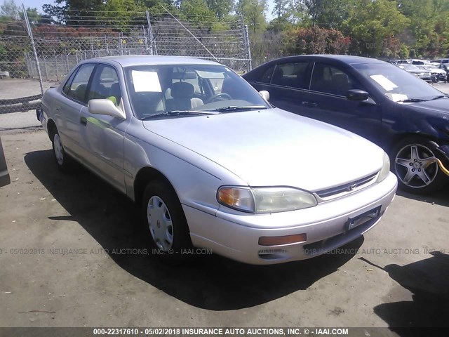 4T1BG12KXTU756811 - 1996 TOYOTA CAMRY DX/LE/XLE BEIGE photo 1