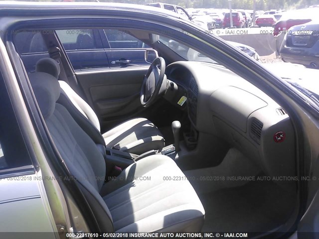 4T1BG12KXTU756811 - 1996 TOYOTA CAMRY DX/LE/XLE BEIGE photo 5