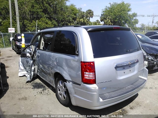 2A4RR5D19AR492378 - 2010 CHRYSLER TOWN & COUNTRY TOURING SILVER photo 3