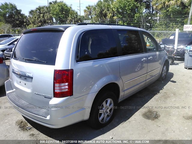 2A4RR5D19AR492378 - 2010 CHRYSLER TOWN & COUNTRY TOURING SILVER photo 4