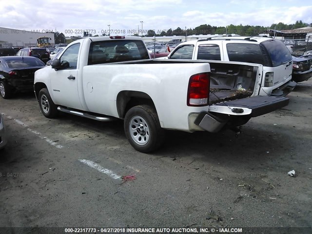 1GTN1TEX3DZ268407 - 2013 GMC SIERRA C1500 WHITE photo 3