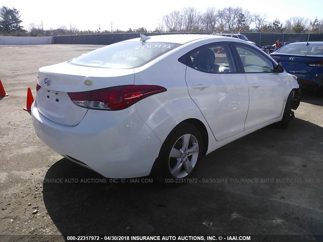 5NPDH4AE4DH432370 - 2013 HYUNDAI ELANTRA GLS/LIMITED WHITE photo 4