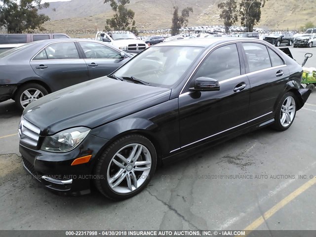 WDDGF4HB7DA865628 - 2013 MERCEDES-BENZ C 250 BLACK photo 2