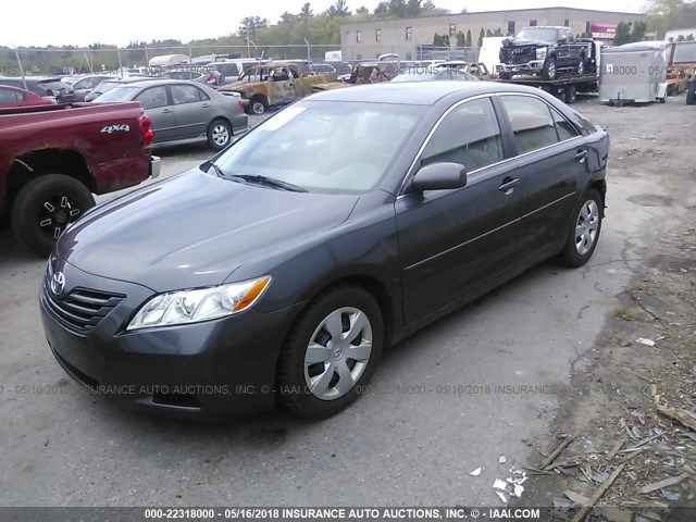 4T1BE46K87U060746 - 2007 TOYOTA CAMRY NEW GENERAT CE/LE/XLE/SE GRAY photo 2