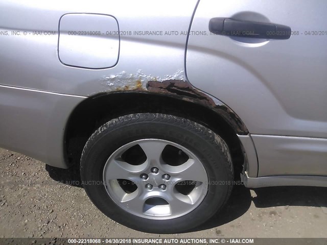 JF1SG65674H734605 - 2004 SUBARU FORESTER 2.5XS ვერცხლისფერი ფოტო 6