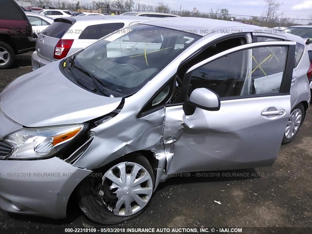 3N1CE2CP4EL365037 - 2014 NISSAN VERSA NOTE S/S PLUS/SV/SL SILVER photo 6