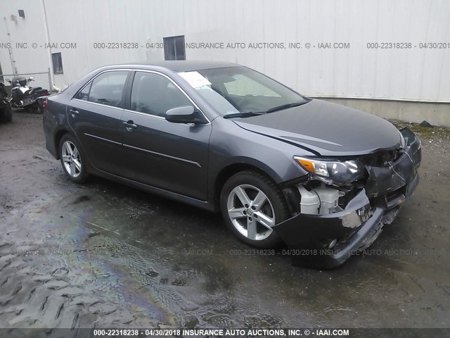 4T1BF1FK7EU422266 - 2014 TOYOTA CAMRY L/SE/LE/XLE 灰色 照片 1