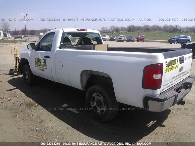 1GCHC44KX9E115959 - 2009 CHEVROLET SILVERADO C2500 HEAVY DUTY WHITE photo 3