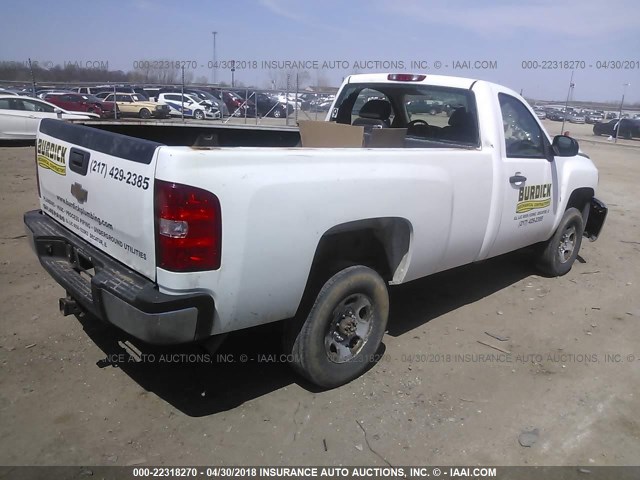 1GCHC44KX9E115959 - 2009 CHEVROLET SILVERADO C2500 HEAVY DUTY WHITE photo 4