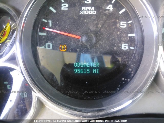 1GCHC44KX9E115959 - 2009 CHEVROLET SILVERADO C2500 HEAVY DUTY WHITE photo 7