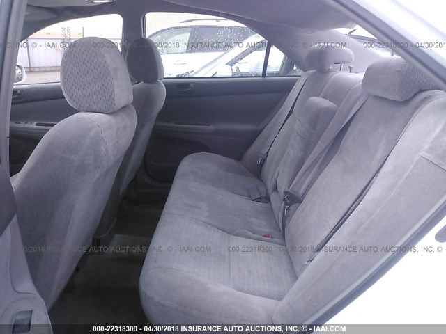 4T1BE32K52U015059 - 2002 TOYOTA CAMRY LE/XLE/SE WHITE photo 8