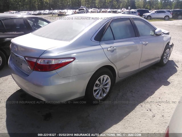 4T1BF1FK9GU139323 - 2016 TOYOTA CAMRY LE/XLE/SE/XSE SILVER photo 4
