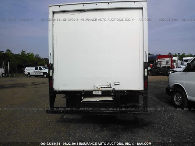 1GB3G3CG7F1115883 - 2015 CHEVROLET EXPRESS G3500  WHITE photo 8