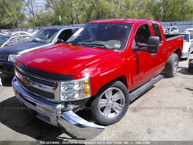 1GCRCSEA5CZ153307 - 2012 CHEVROLET SILVERADO C1500 LT RED photo 2