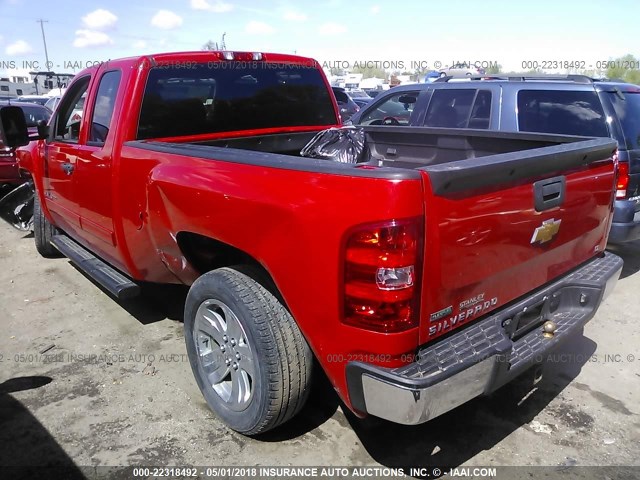 1GCRCSEA5CZ153307 - 2012 CHEVROLET SILVERADO C1500 LT RED photo 3