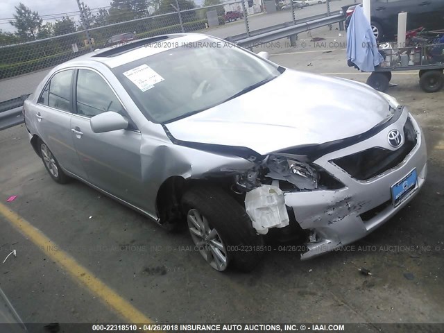 4T4BF3EK6BR145771 - 2011 TOYOTA CAMRY SE/LE/XLE ვერცხლისფერი ფოტო 1