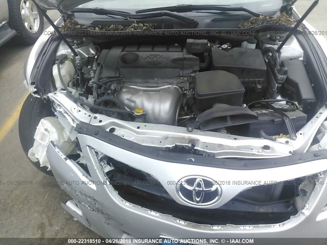 4T4BF3EK6BR145771 - 2011 TOYOTA CAMRY SE/LE/XLE ვერცხლისფერი ფოტო 10