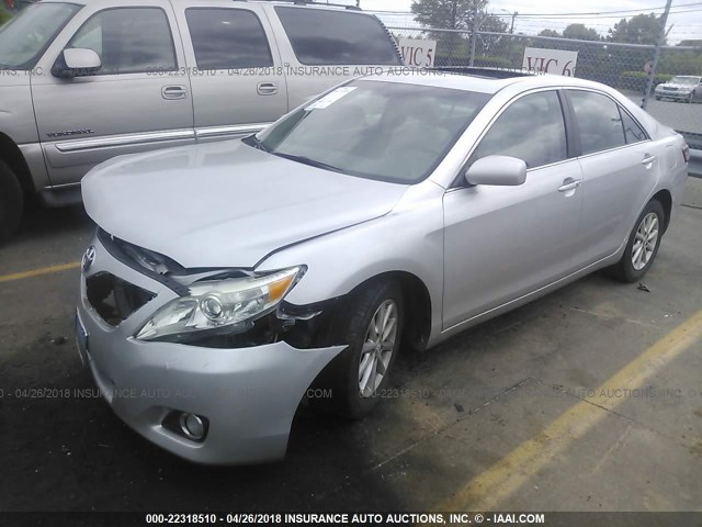 4T4BF3EK6BR145771 - 2011 TOYOTA CAMRY SE/LE/XLE ვერცხლისფერი ფოტო 2