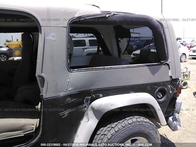 1J4FA44S35P350743 - 2005 JEEP WRANGLER / TJ UNLIMITED BLACK photo 6